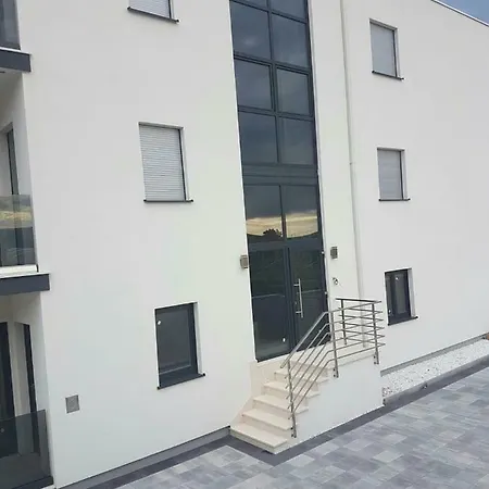 公寓 Marina 特罗吉尔